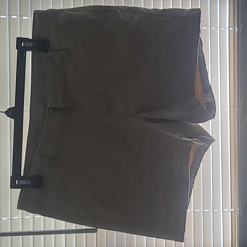 Woman's short